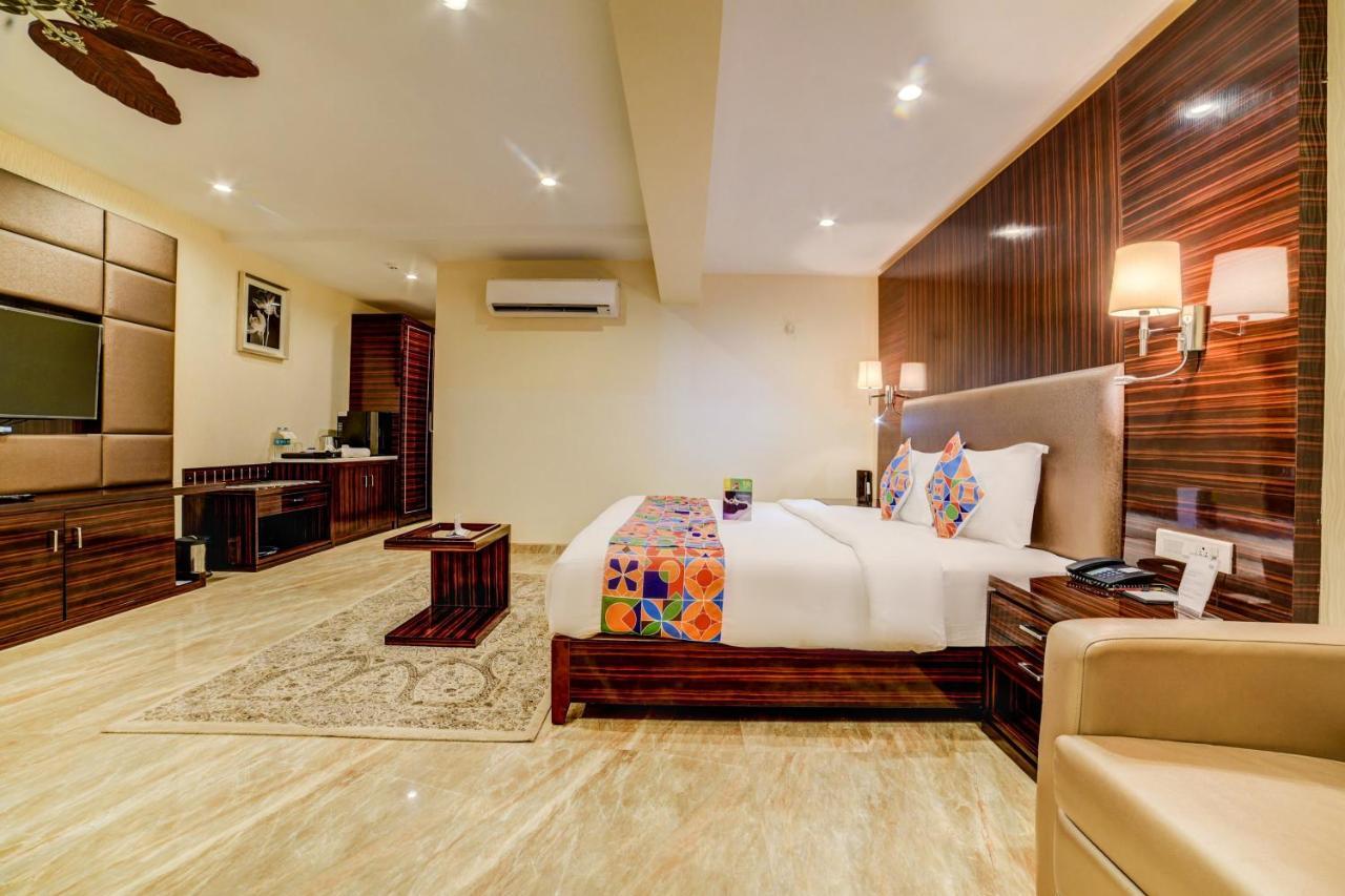 Fabhotel Prime Sarala Crown With Pool - Nr Calangute Beach Ngoại thất bức ảnh