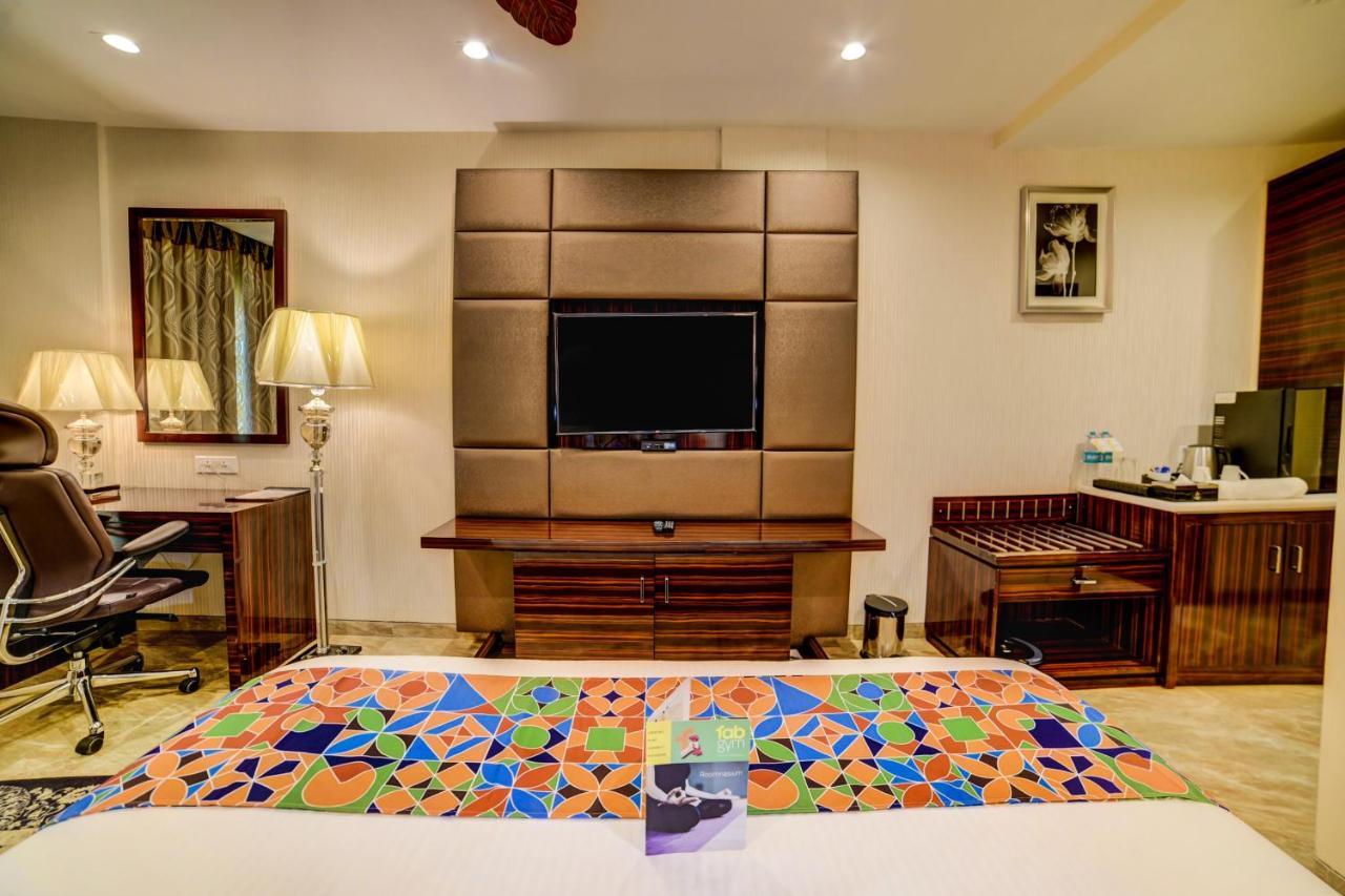Fabhotel Prime Sarala Crown With Pool - Nr Calangute Beach Ngoại thất bức ảnh