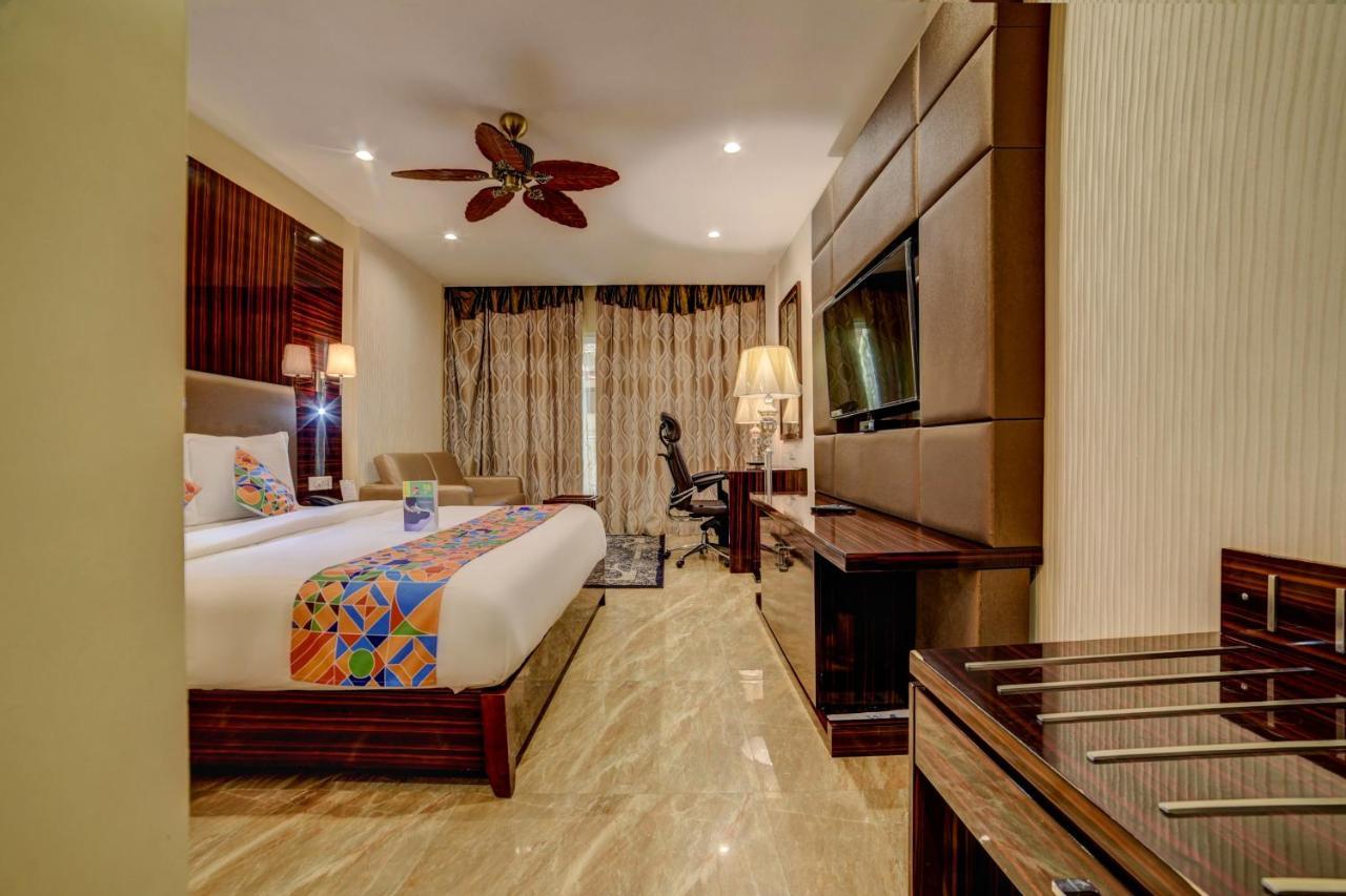 Fabhotel Prime Sarala Crown With Pool - Nr Calangute Beach Ngoại thất bức ảnh