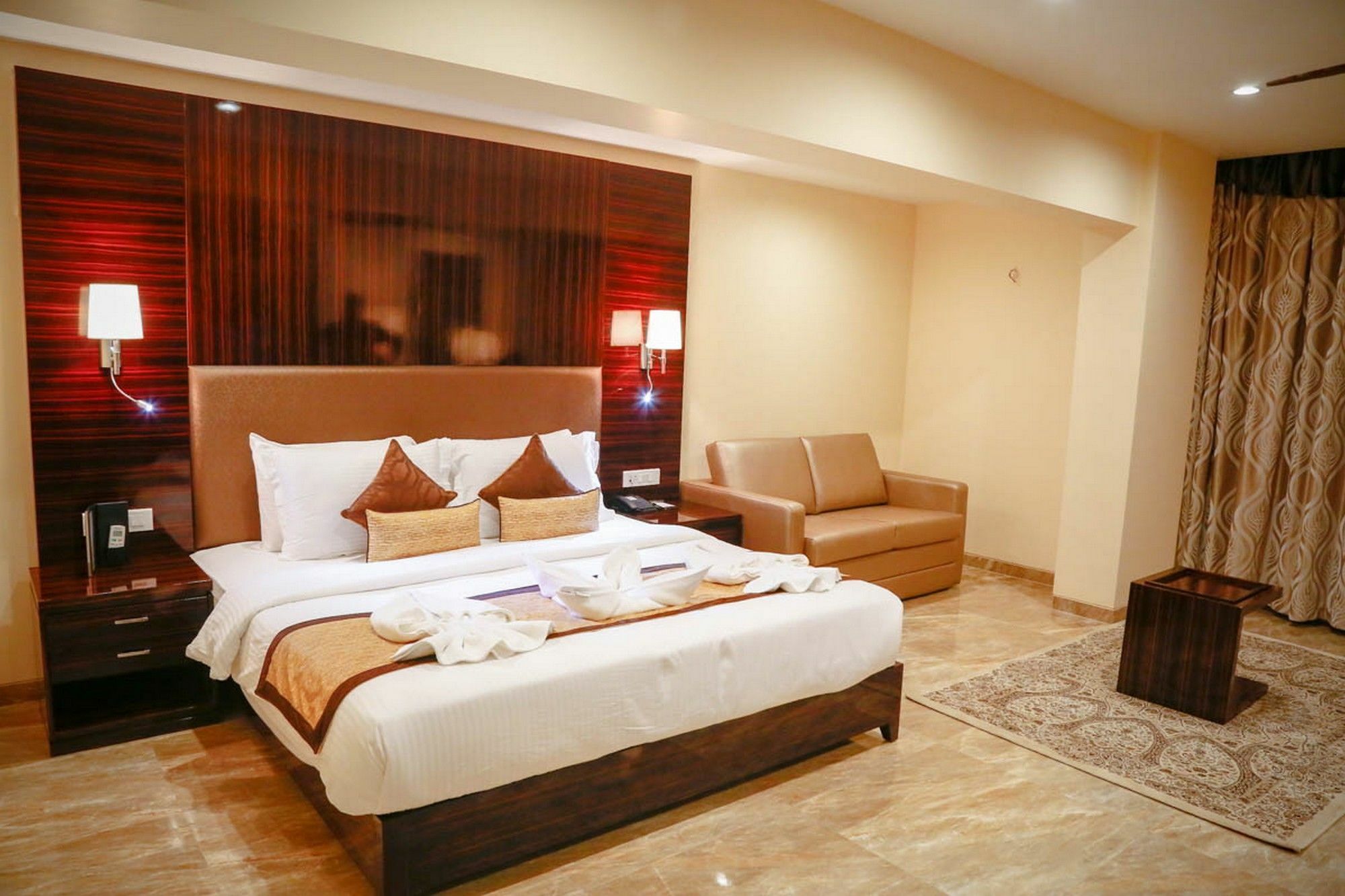 Fabhotel Prime Sarala Crown With Pool - Nr Calangute Beach Ngoại thất bức ảnh